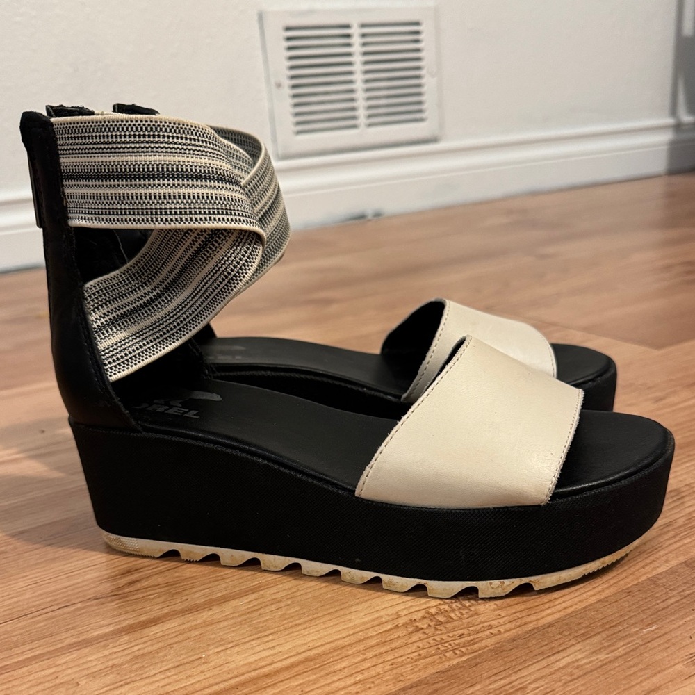 Sorel Cameron Platform Sandals Size 7